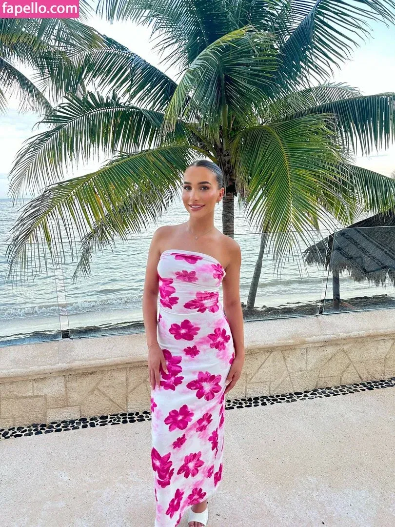 Goddess Nova Onlyfans Photo Gallery 