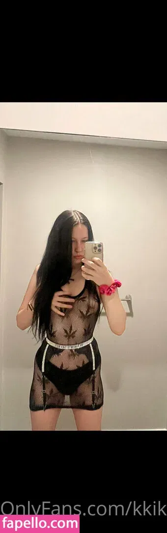 kkikikash Onlyfans Photo Gallery 