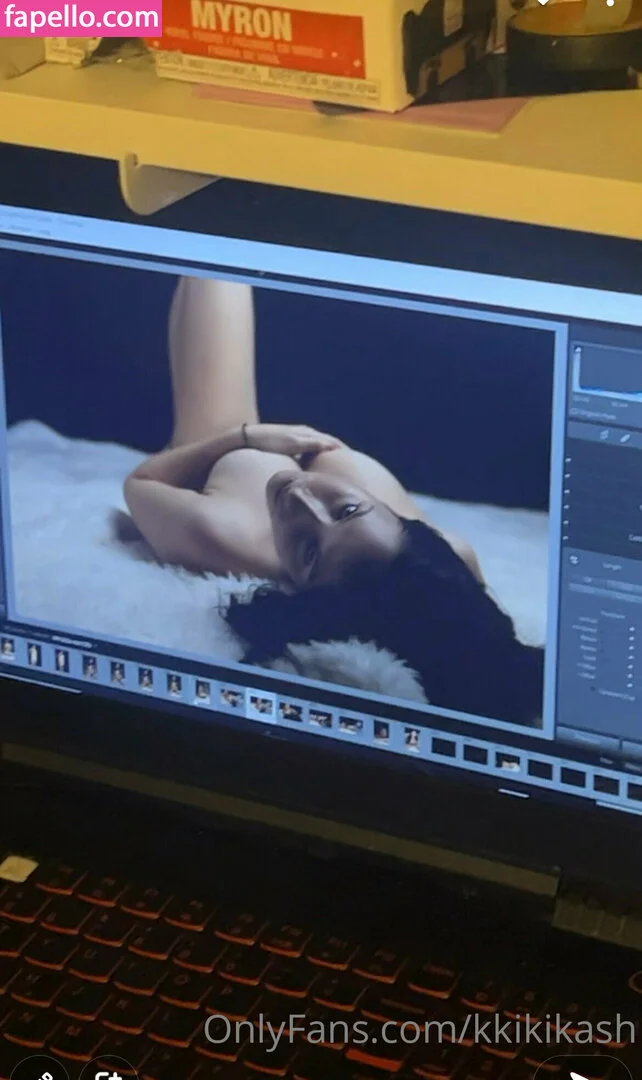 kkikikash Onlyfans Photo Gallery 