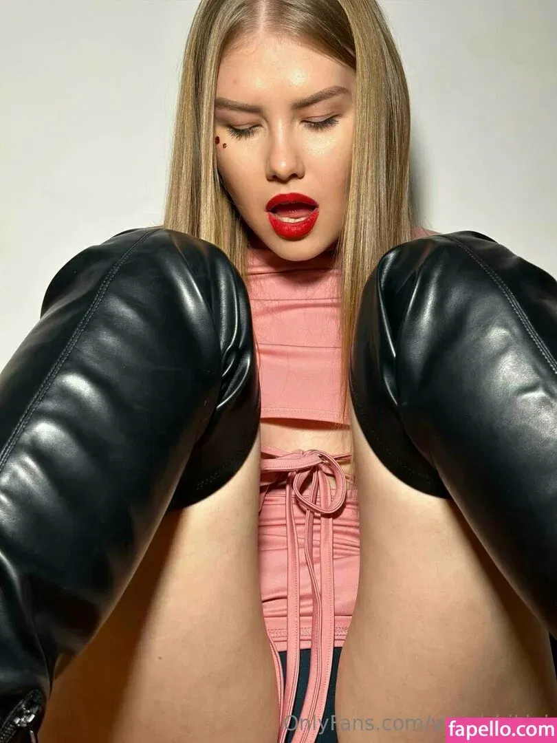 vikini_bikini Onlyfans Photo Gallery 