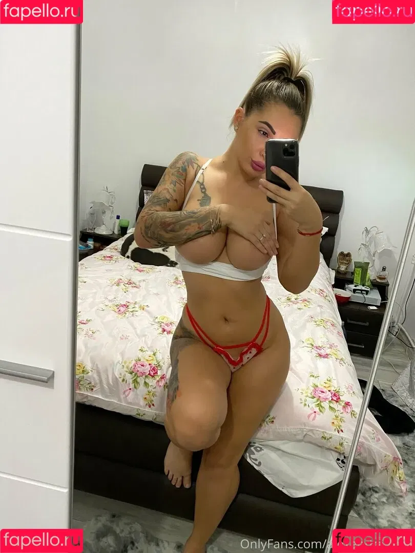 alexandra.rusu Onlyfans Photo Gallery 