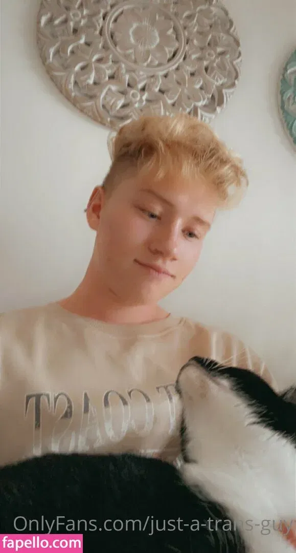 just-a-trans-guy Onlyfans Photo Gallery 