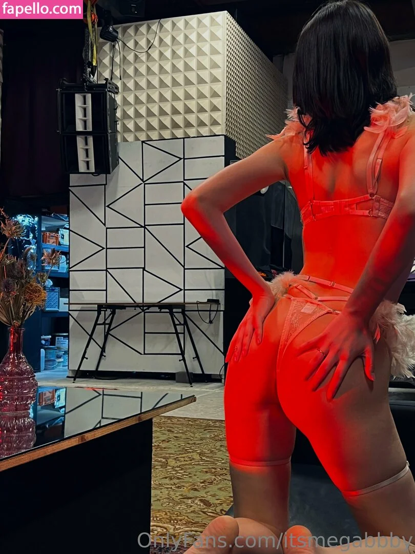 itsmegabbby Onlyfans Photo Gallery 