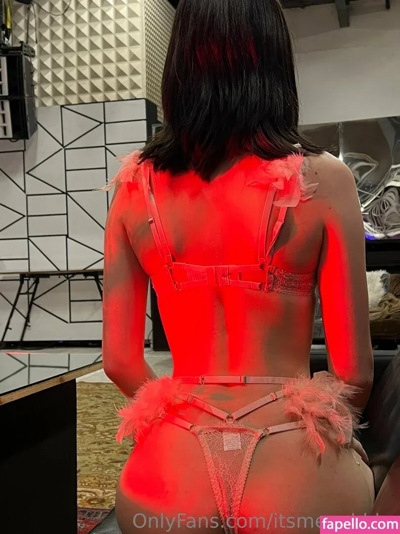 itsmegabbby Onlyfans Photo Gallery 