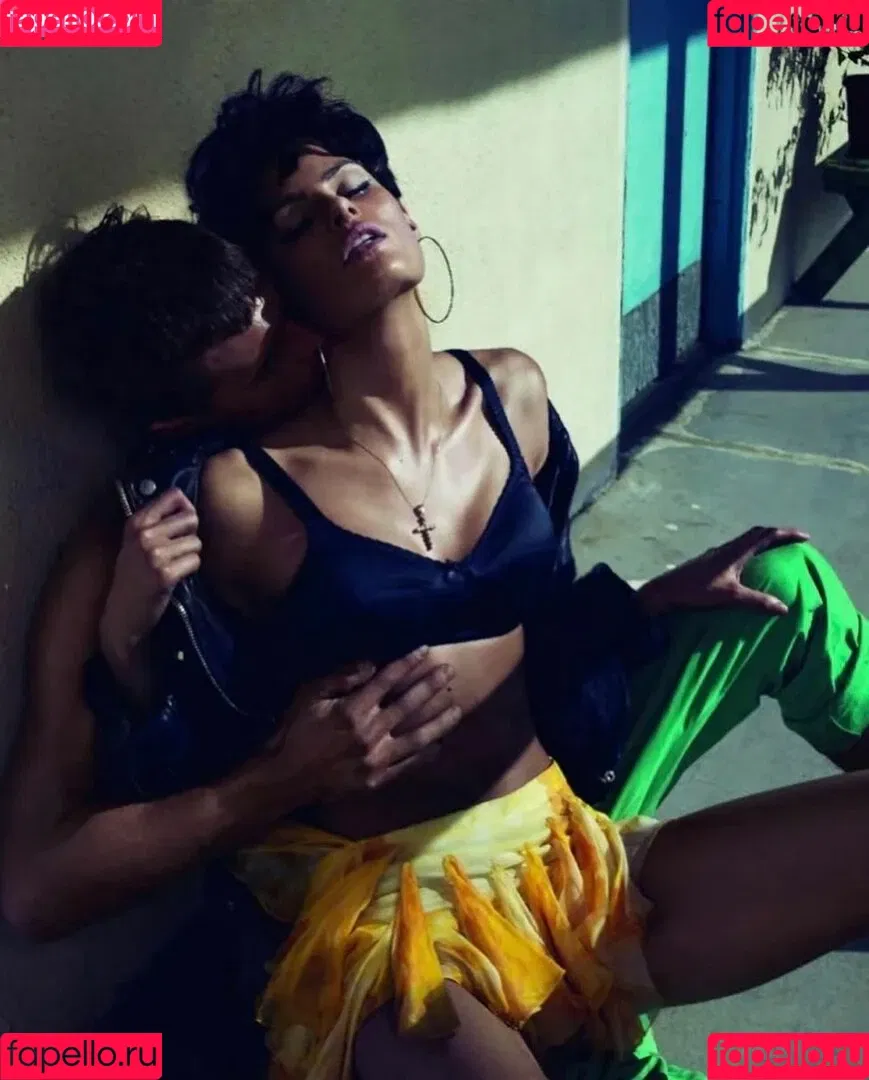 Isabeli Fontana Onlyfans Photo Gallery 
