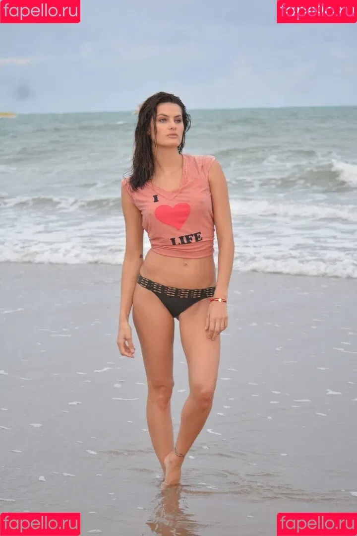 Isabeli Fontana Onlyfans Photo Gallery 