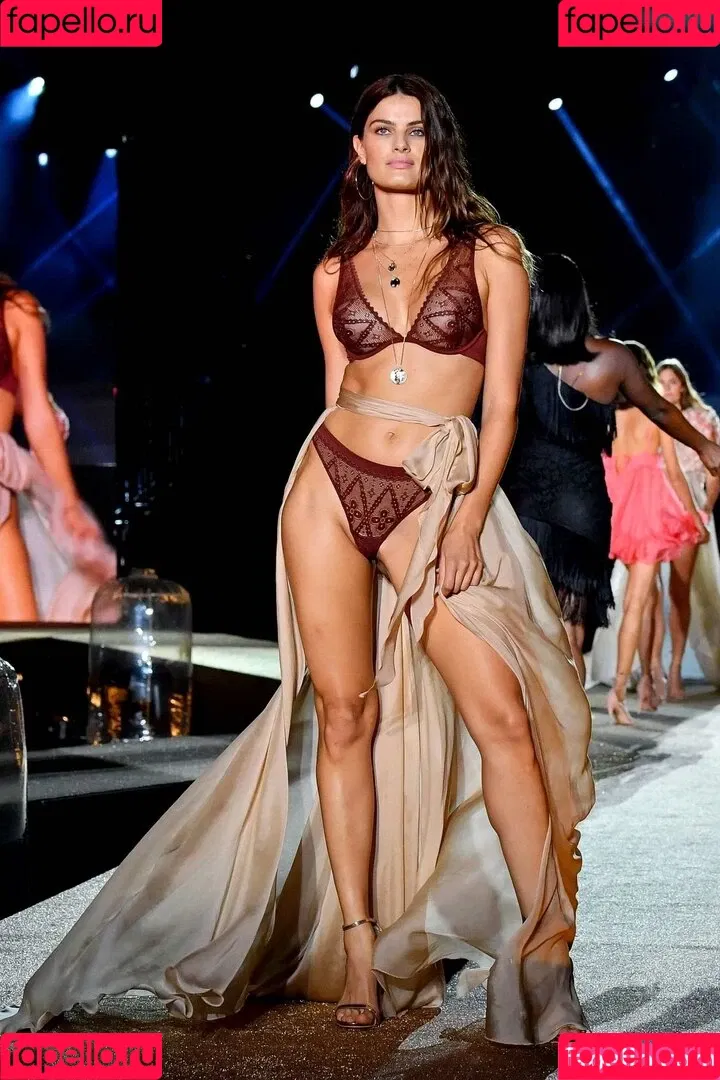 Isabeli Fontana Onlyfans Photo Gallery 