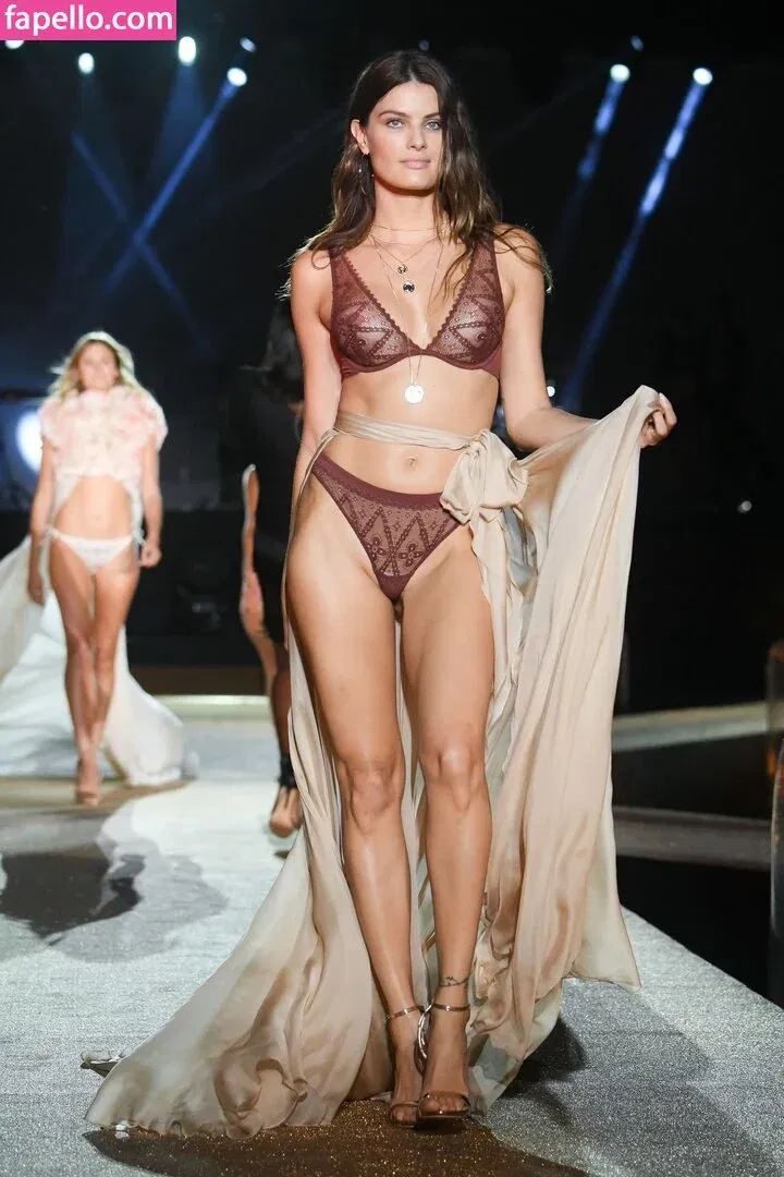 Isabeli Fontana Onlyfans Photo Gallery 