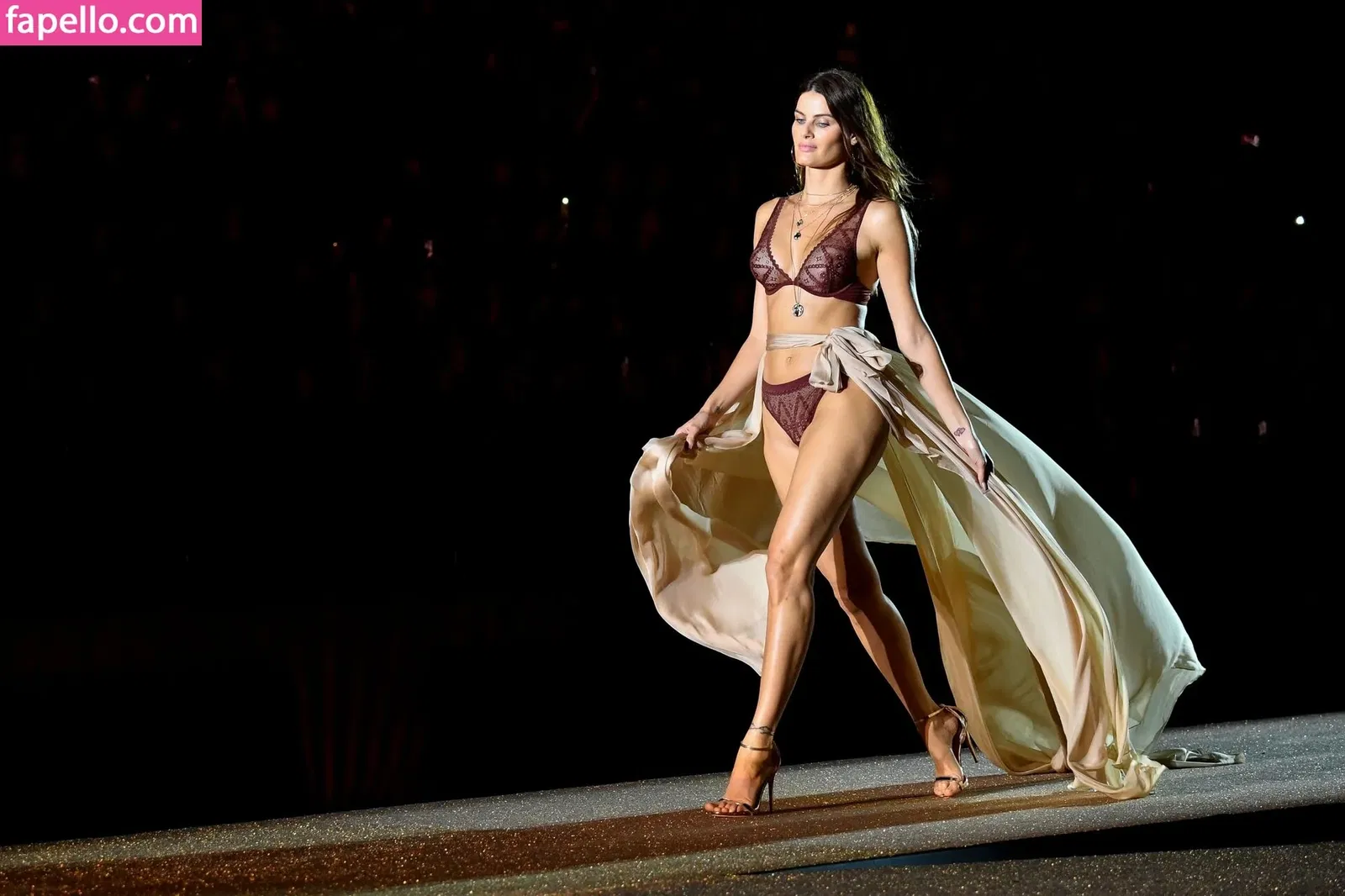 Isabeli Fontana Onlyfans Photo Gallery 