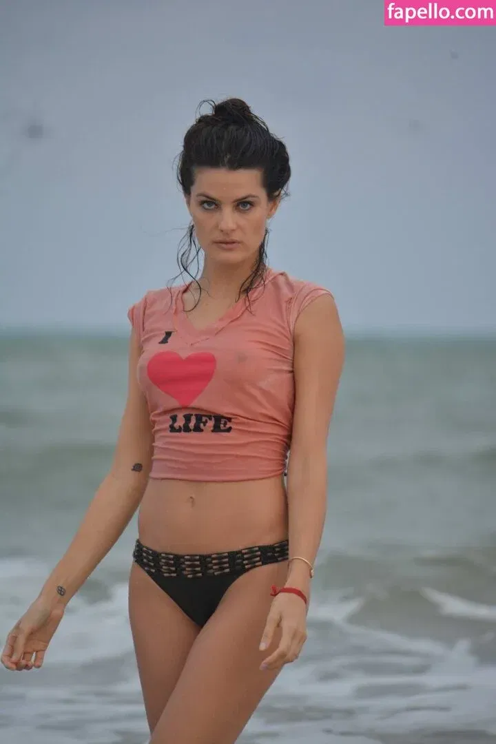 Isabeli Fontana Onlyfans Photo Gallery 