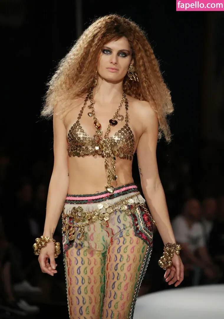 Isabeli Fontana Onlyfans Photo Gallery 