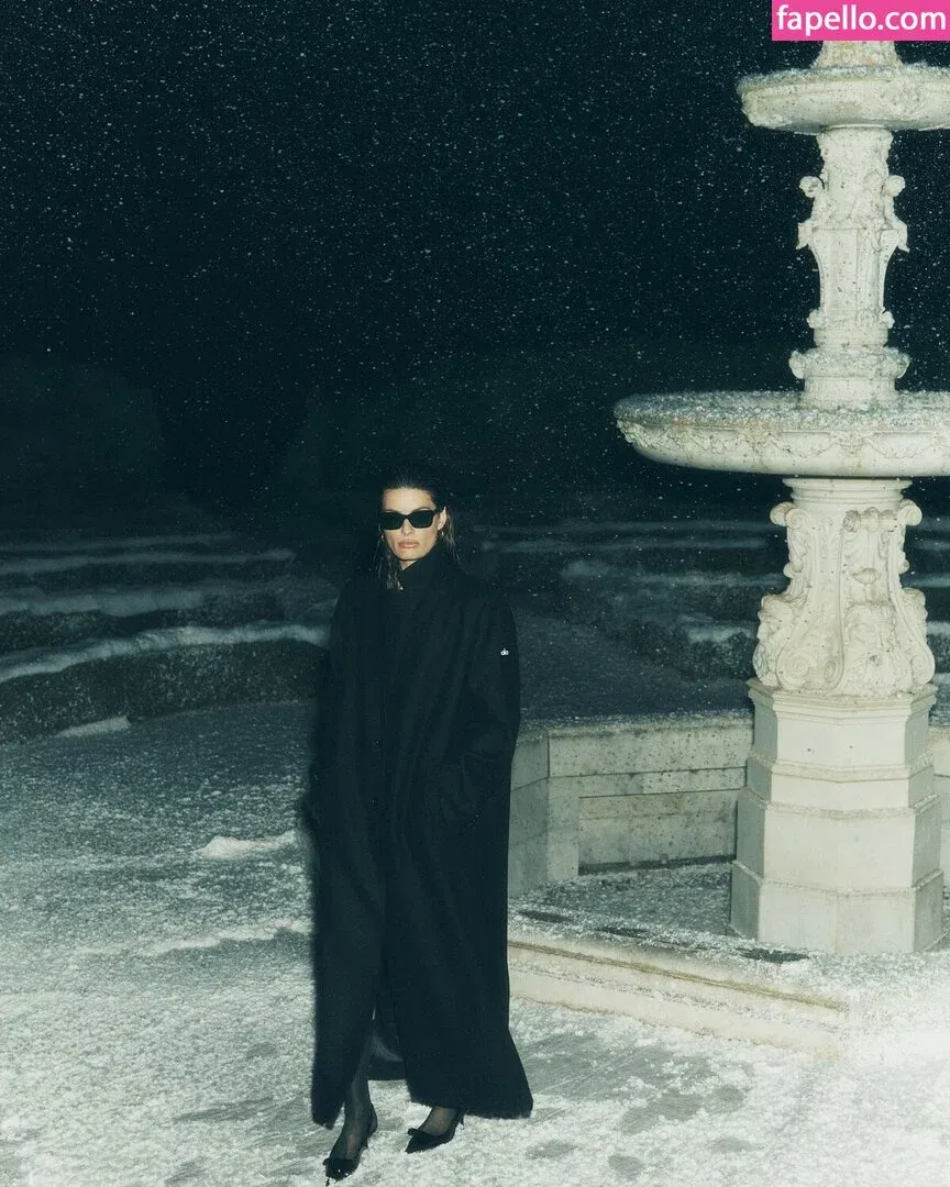 Isabeli Fontana Onlyfans Photo Gallery 