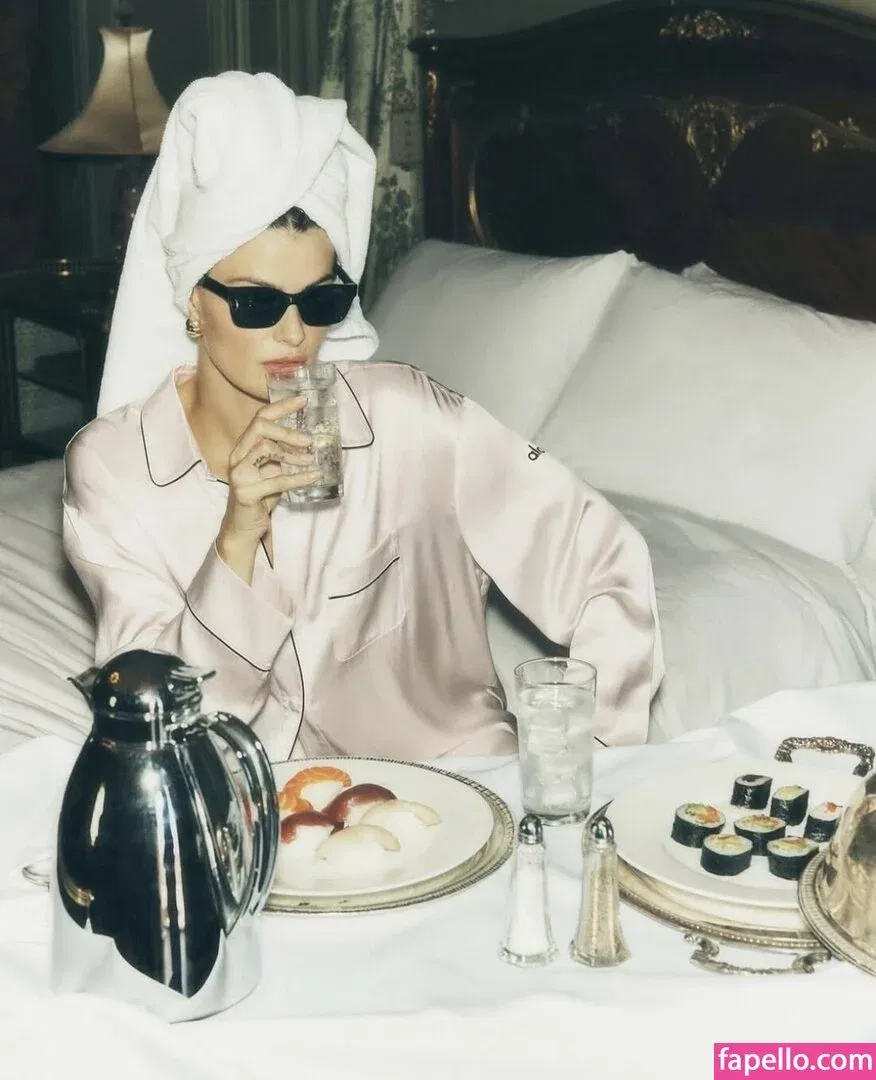 Isabeli Fontana Onlyfans Photo Gallery 