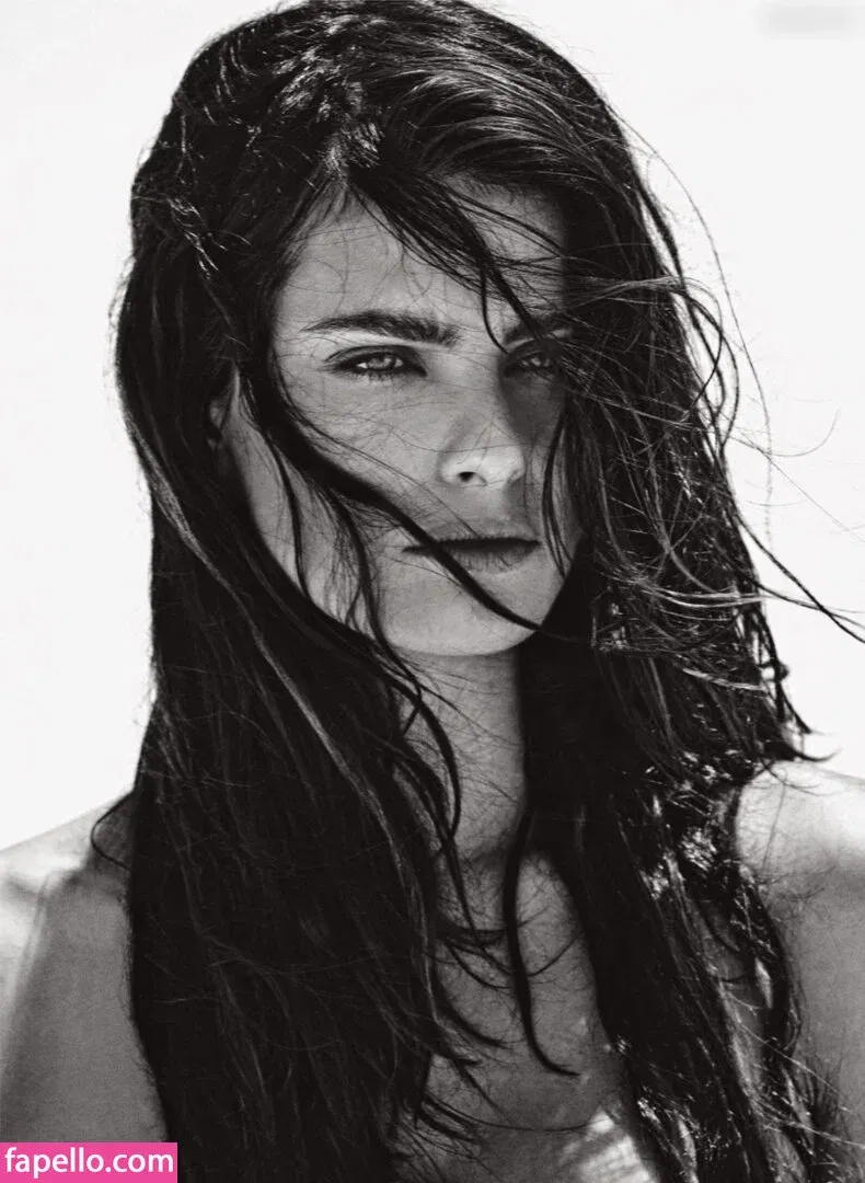 Isabeli Fontana Onlyfans Photo Gallery 