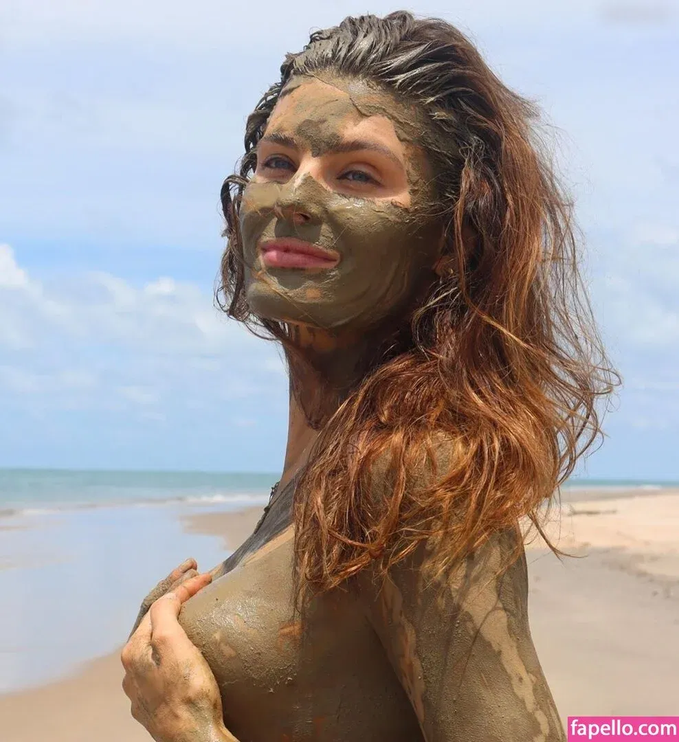 Isabeli Fontana Onlyfans Photo Gallery 