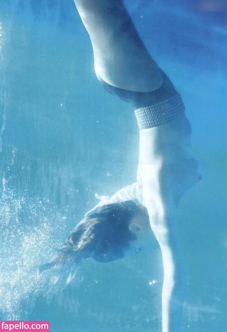 Isabeli Fontana Onlyfans Photo Gallery 