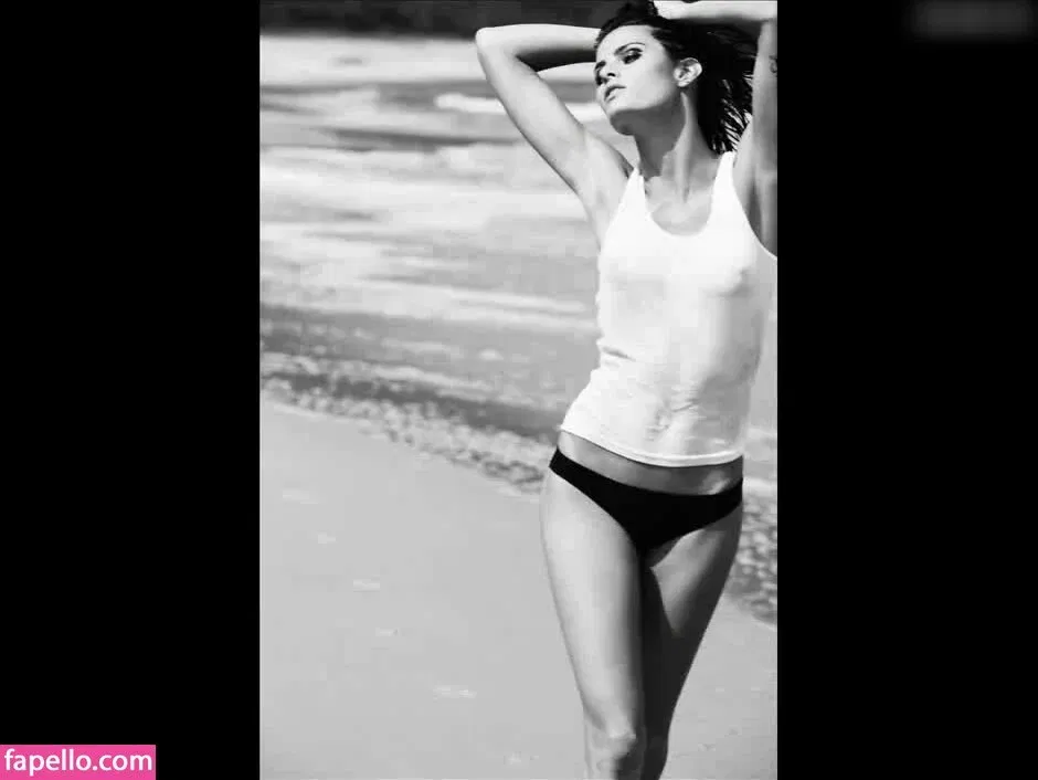 Isabeli Fontana Onlyfans Photo Gallery 