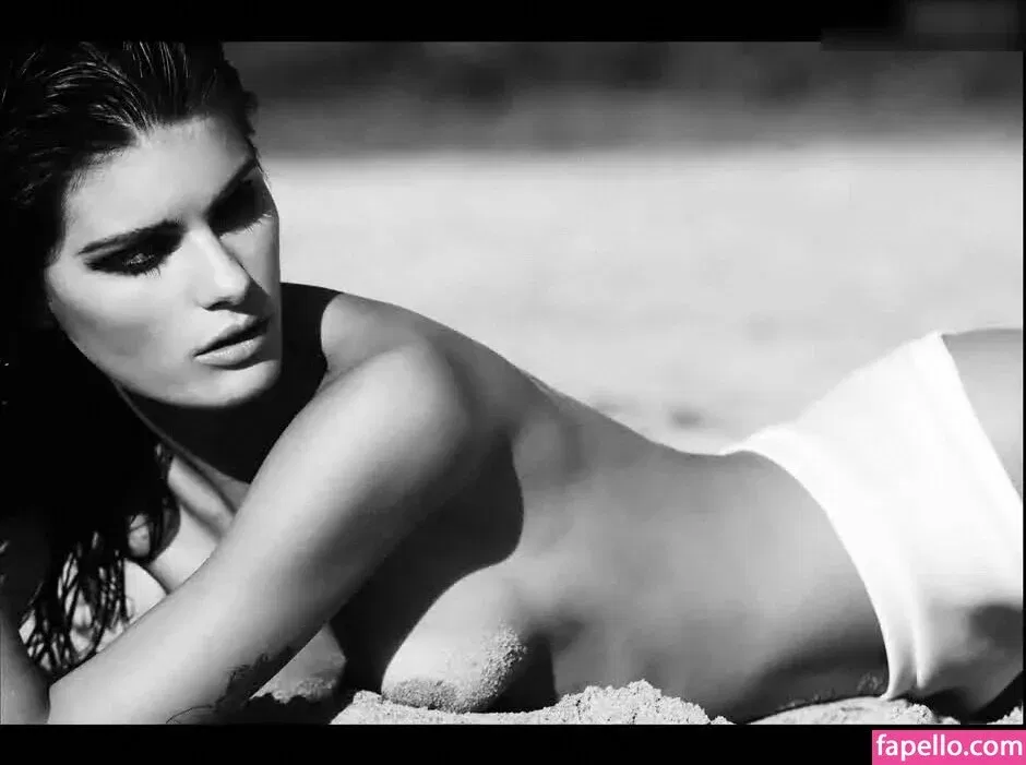 Isabeli Fontana Onlyfans Photo Gallery 