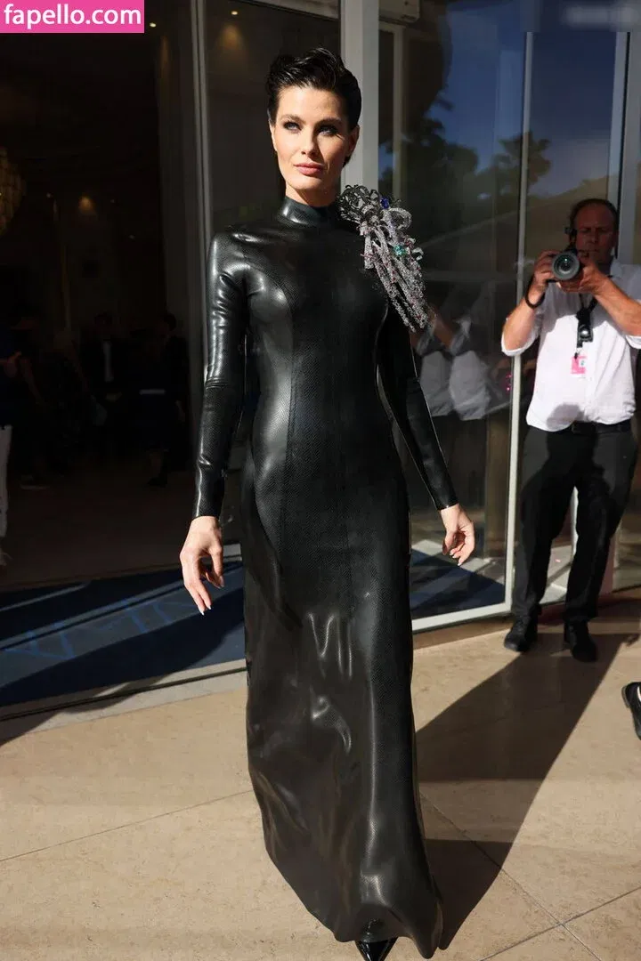 Isabeli Fontana Onlyfans Photo Gallery 