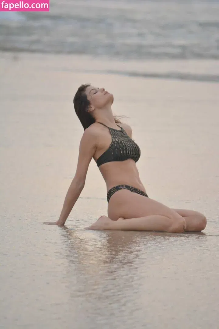 Isabeli Fontana Onlyfans Photo Gallery 