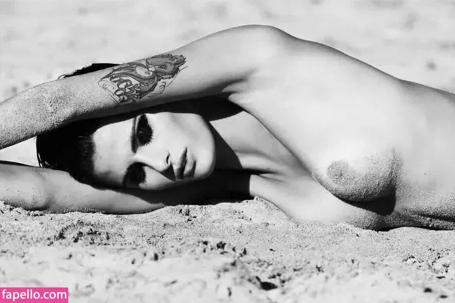 Isabeli Fontana Onlyfans Photo Gallery 