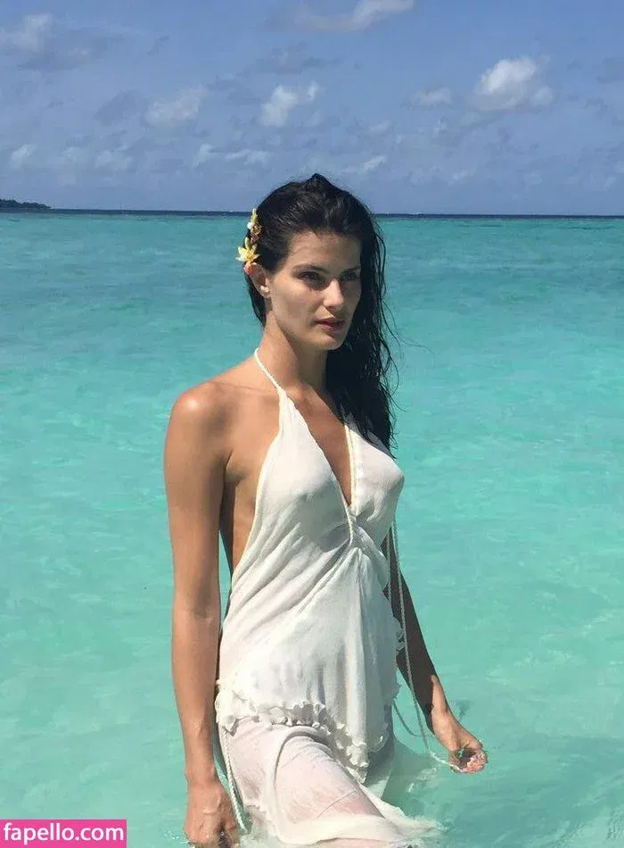 Isabeli Fontana Onlyfans Photo Gallery 