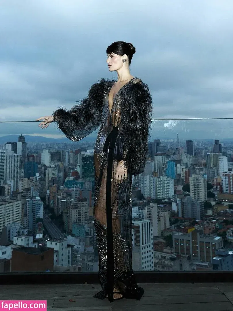 Isabeli Fontana Onlyfans Photo Gallery 