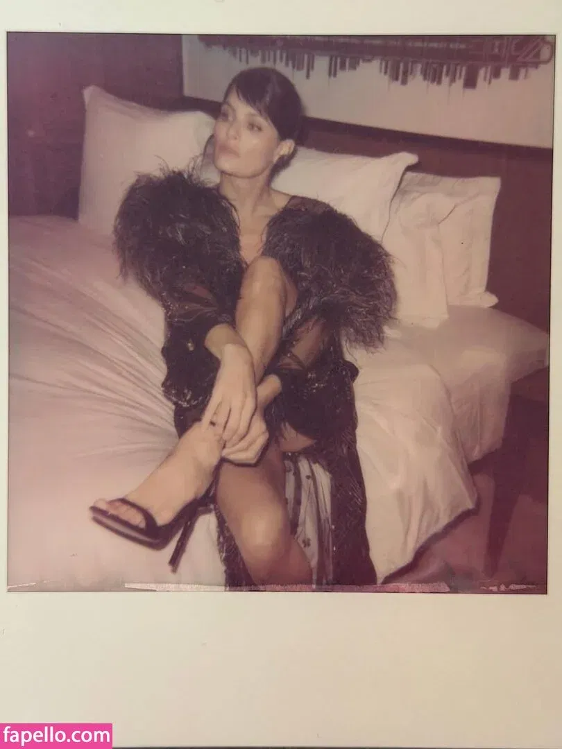 Isabeli Fontana Onlyfans Photo Gallery 