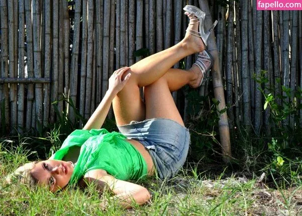 Monaliza Quintes Onlyfans Photo Gallery 