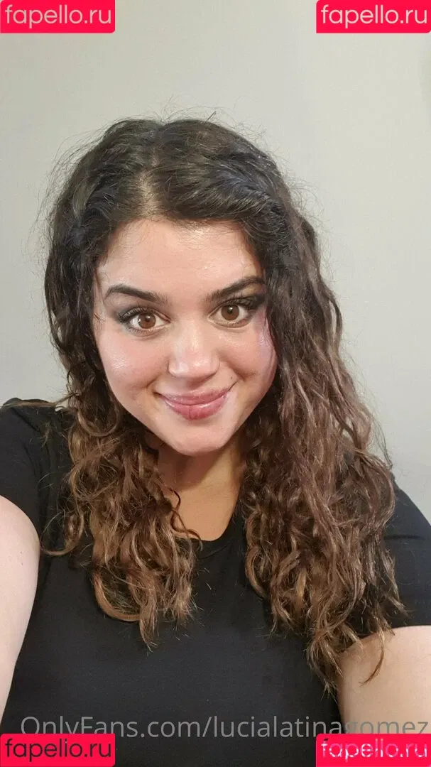 lucialatinagomez Onlyfans Photo Gallery 