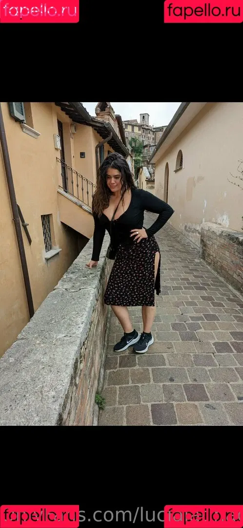 lucialatinagomez Onlyfans Photo Gallery 