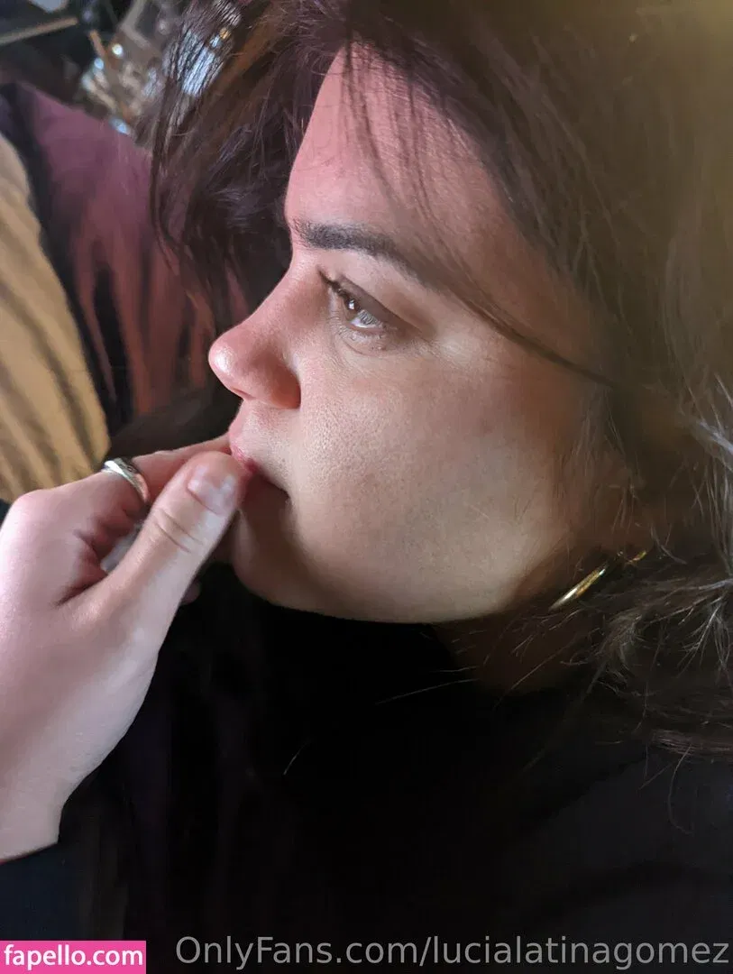 lucialatinagomez Onlyfans Photo Gallery 