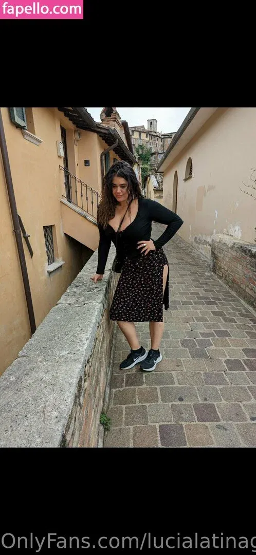 lucialatinagomez Onlyfans Photo Gallery 