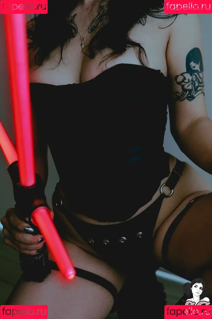 Cisne Onlyfans Photo Gallery 