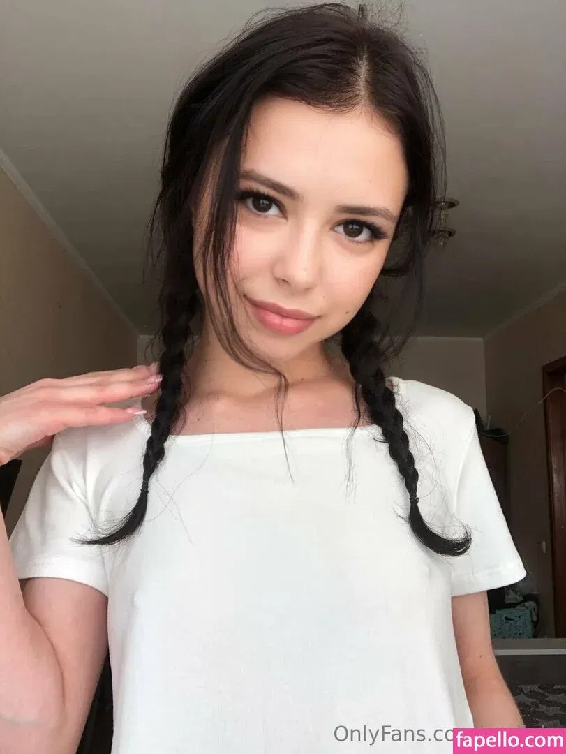 mollylo Onlyfans Photo Gallery 