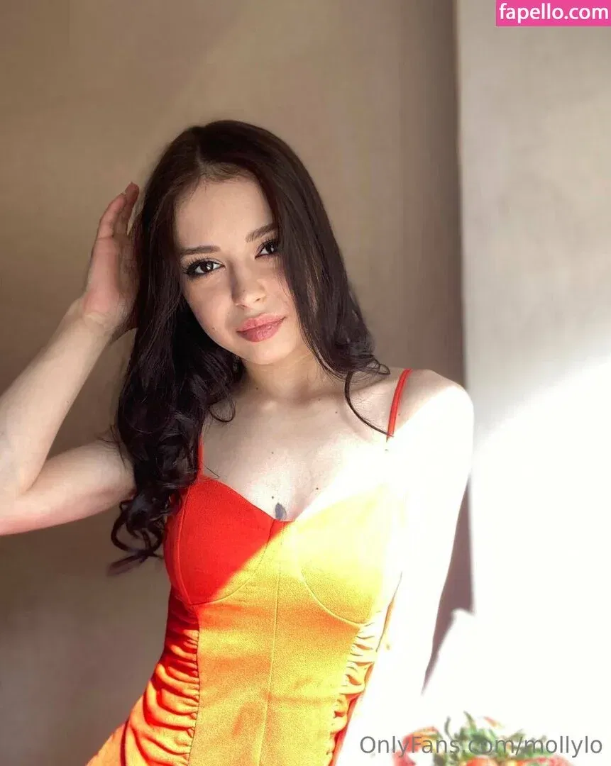 mollylo Onlyfans Photo Gallery 