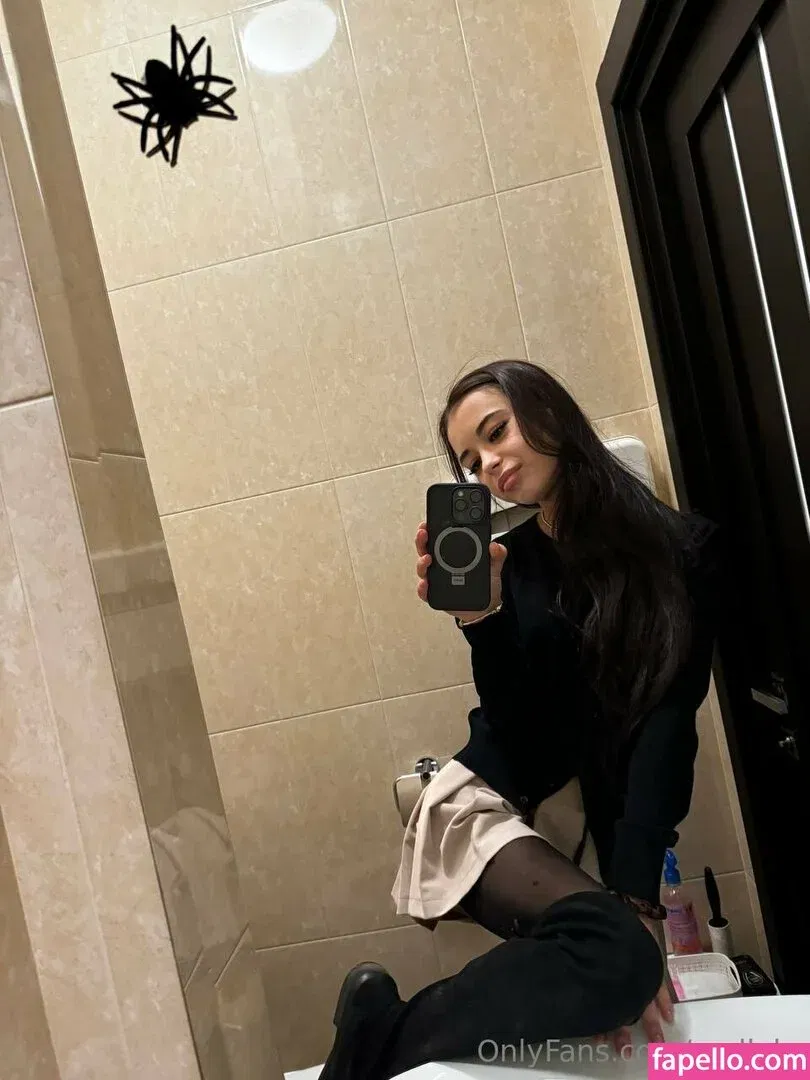 mollylo Onlyfans Photo Gallery 