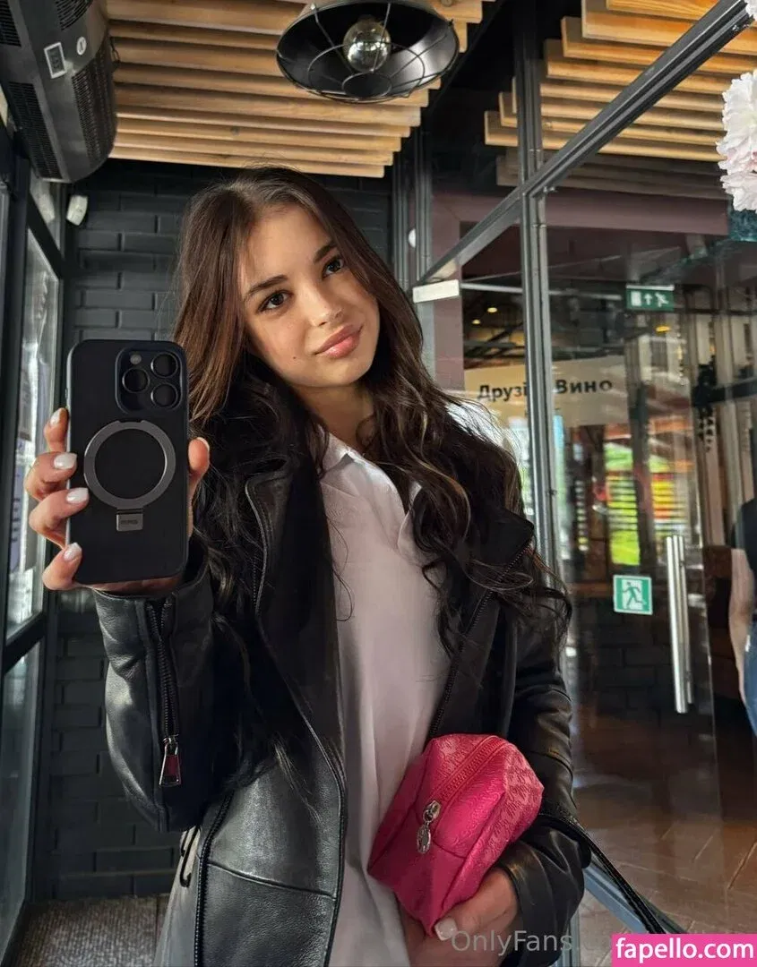 mollylo Onlyfans Photo Gallery 