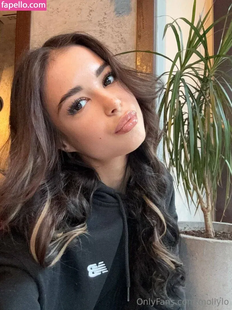mollylo Onlyfans Photo Gallery 