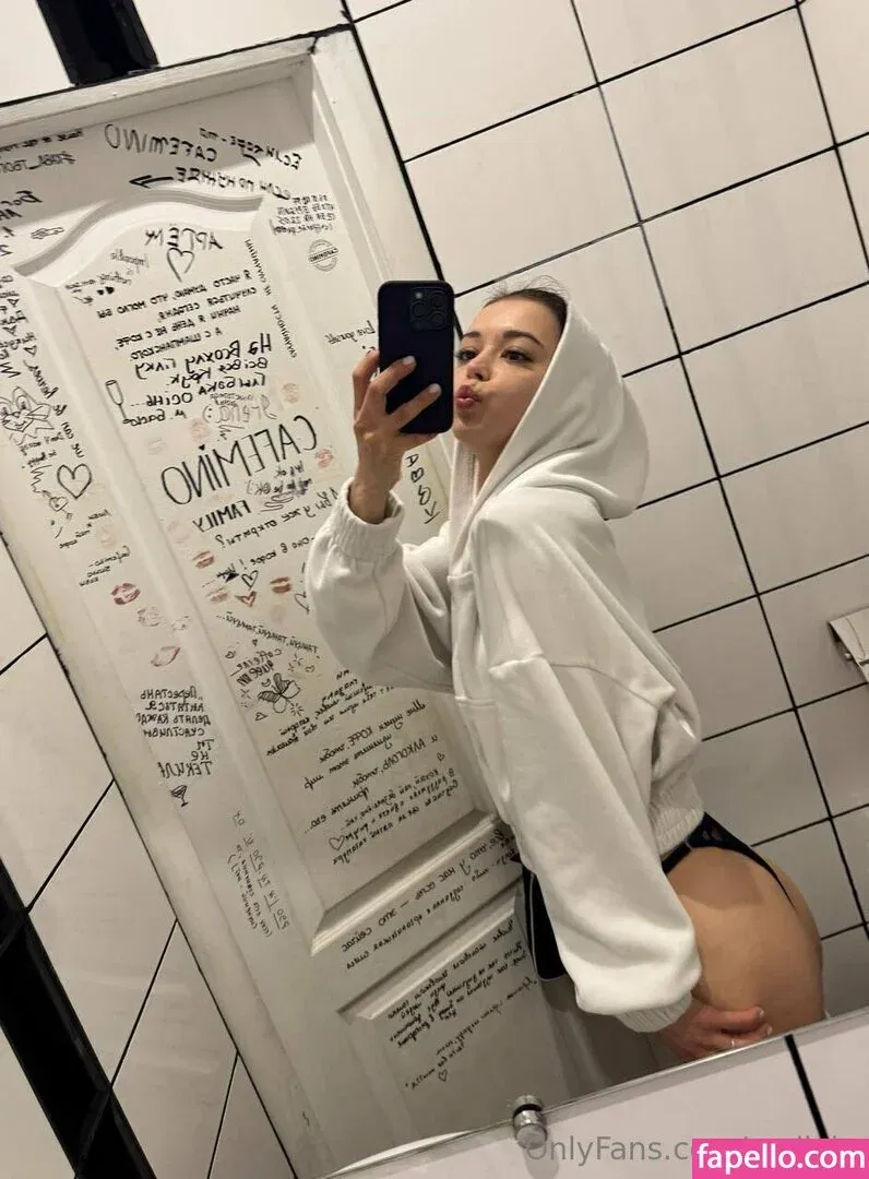 mollylo Onlyfans Photo Gallery 