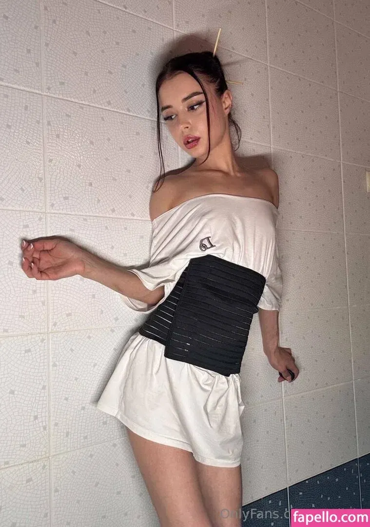 mollylo Onlyfans Photo Gallery 