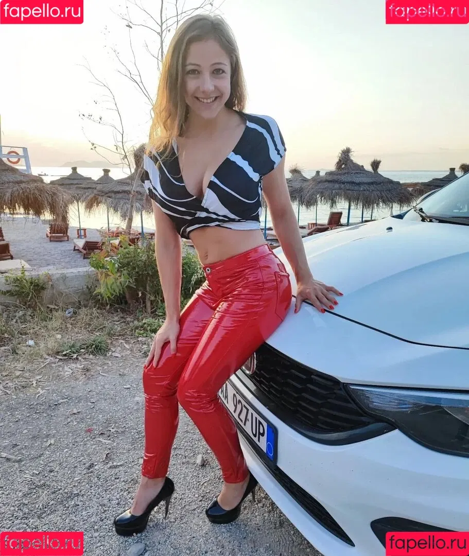 muc.model Onlyfans Photo Gallery 