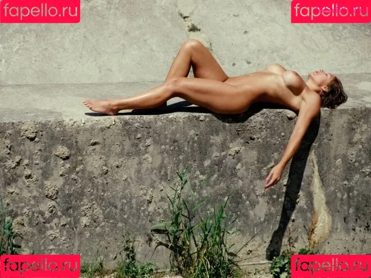 muc.model Onlyfans Photo Gallery 
