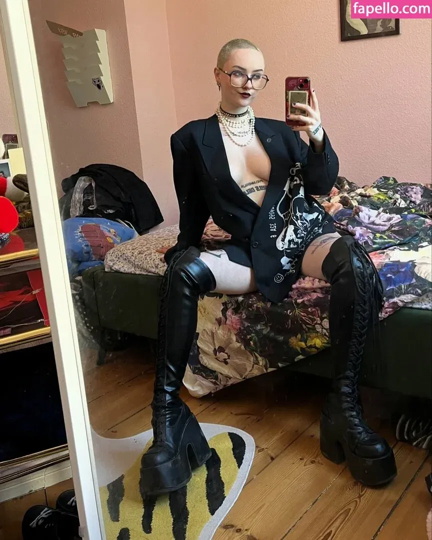 KAT 13ptx 133ptx Onlyfans Photo Gallery 