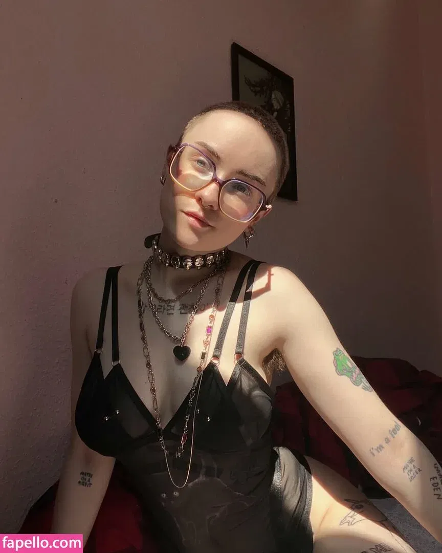 KAT 13ptx 133ptx Onlyfans Photo Gallery 