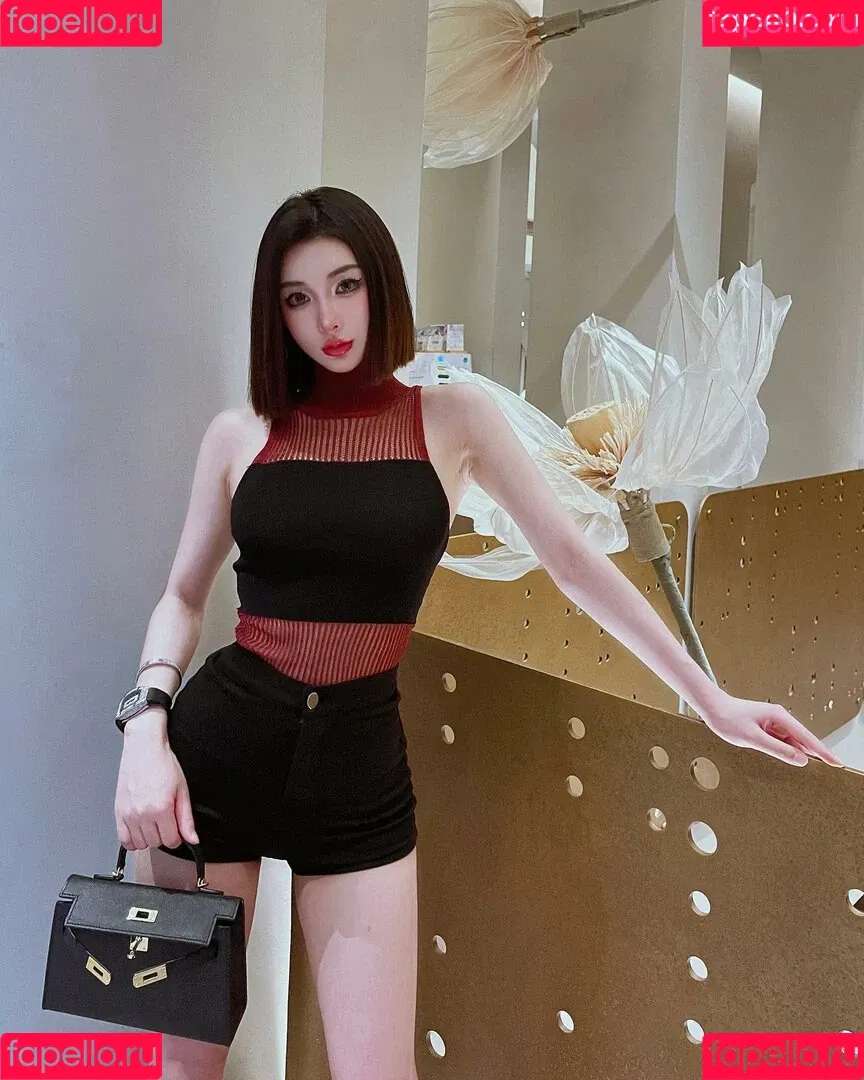 Ivy Ai.lin20_ Onlyfans Photo Gallery 