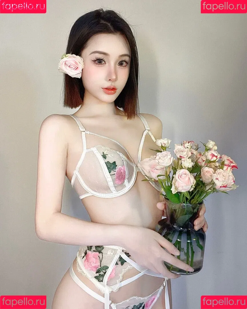 Ivy Ai.lin20_ Onlyfans Photo Gallery 
