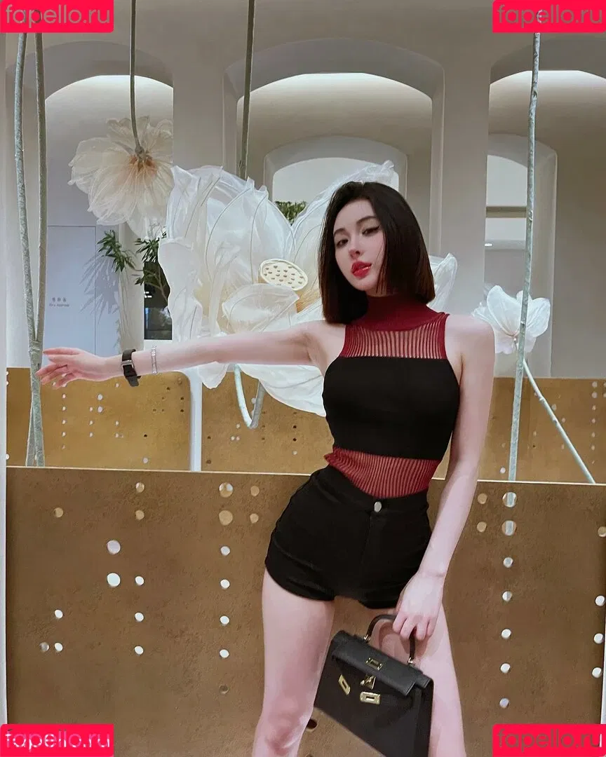 Ivy Ai.lin20_ Onlyfans Photo Gallery 