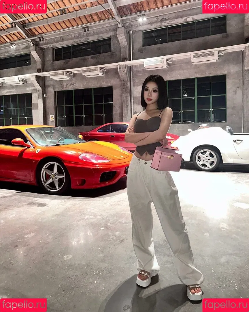 Ivy Ai.lin20_ Onlyfans Photo Gallery 