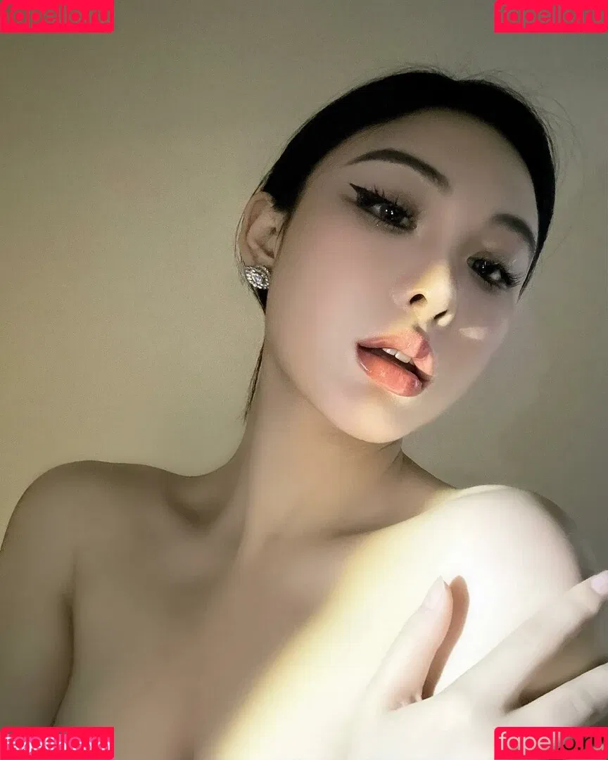 Ivy Ai.lin20_ Onlyfans Photo Gallery 